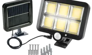 Zestaw do montażu lampy LED z czujnikiem ruchu: panel solarny, lampa z czujnikiem i śruby. Idealne, by dowiedzieć się, jak ustawić lampę led z czujnikiem ruchu.