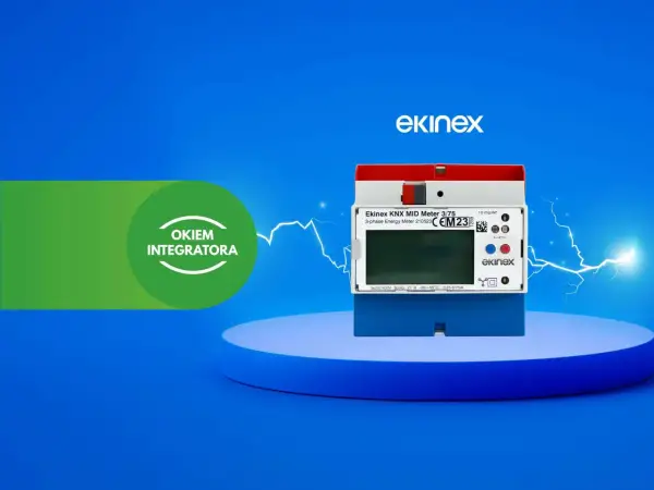 Zielona dioda na liczniku energii Ekinex KNX MID Meter 3/75 sygnalizuje prawidłowe działanie. Urządzenie monitoruje zużycie energii.